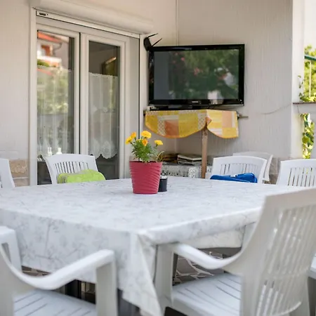 Bis 9 By Interhome Casa de Férias Rab Town