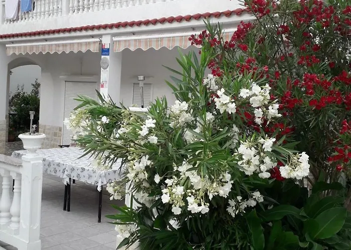 بيت للعطل Bis 9 By Interhome راب